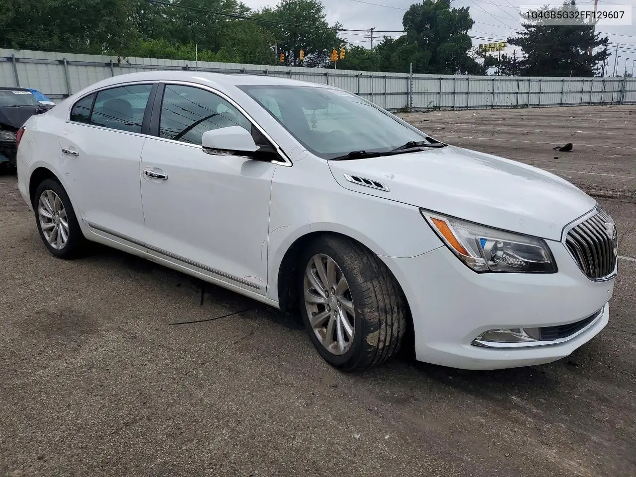 Auction sale of the 2015 Buick LaCrosse , vin: 1G4GB5G32FF129607, lot number: 60015436
