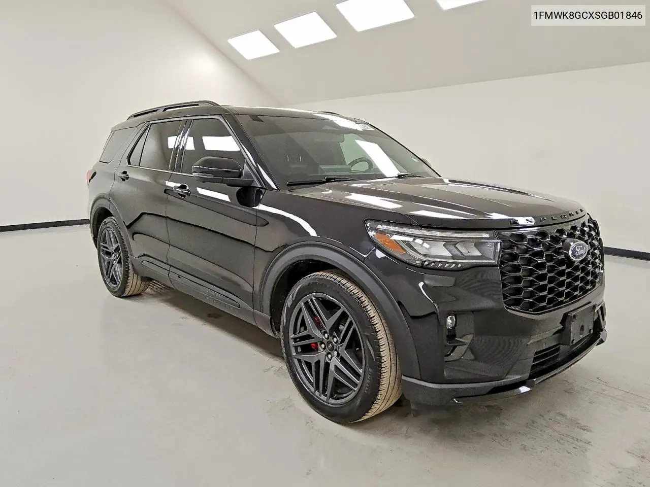 Auction sale of the 2025 Ford Explorer , vin: 1FMWK8GCXSGB01846, lot number: 76444515