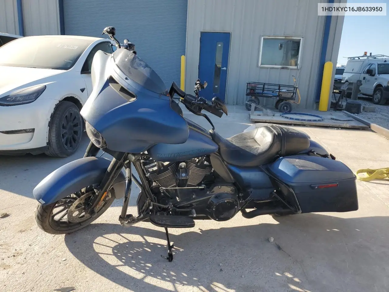 Auction sale of the 2018 Harley Davidson Street Glide , vin: 1HD1KYC16JB633950, lot number: 49331095