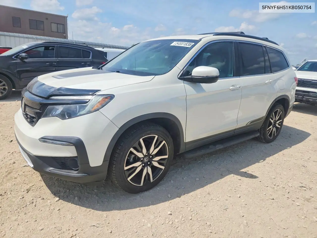 Auction sale of the 2019 Honda Pilot , vin: 5FNYF6H51KB050754, lot number: 54551836