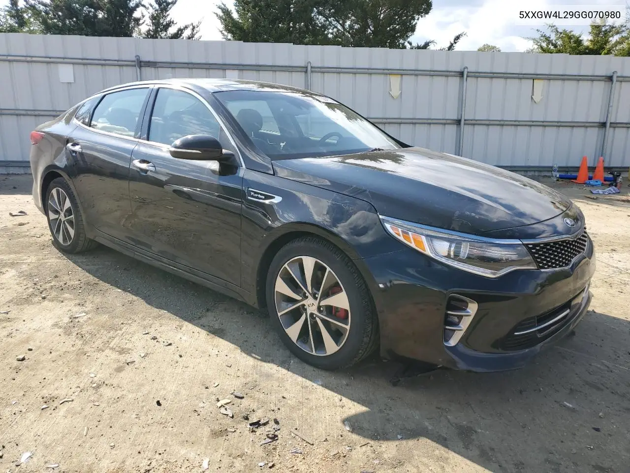 Auction sale of the 2016 Kia Optima , vin: 5XXGW4L29GG070980, lot number: 71384103