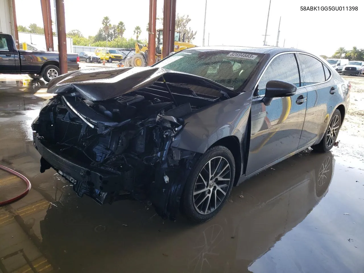 Auction sale of the 2016 Lexus ES , vin: 58ABK1GG5GU011398, lot number: 82694583