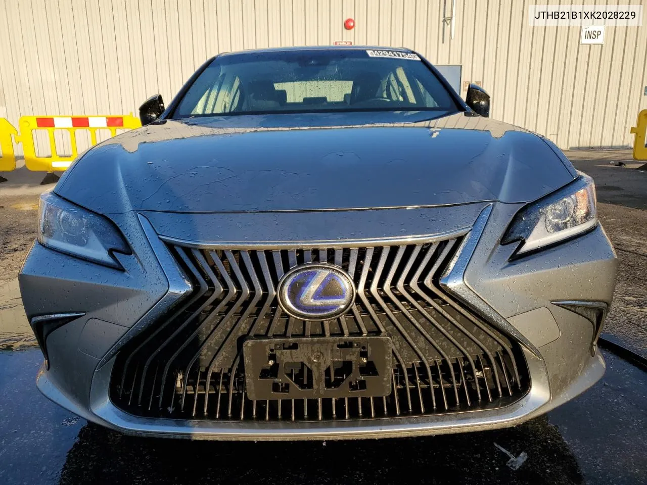 Auction sale of the 2019 Lexus ES , vin: JTHB21B1XK2028229, lot number: 42941754