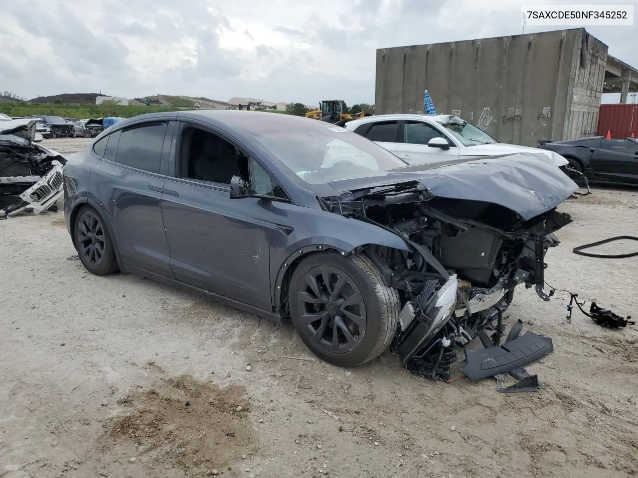 Auction sale of the 2022 Tesla Model X , vin: 7SAXCDE50NF345252, lot number: 37639524