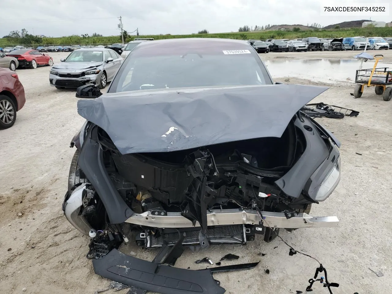 Auction sale of the 2022 Tesla Model X , vin: 7SAXCDE50NF345252, lot number: 37639524