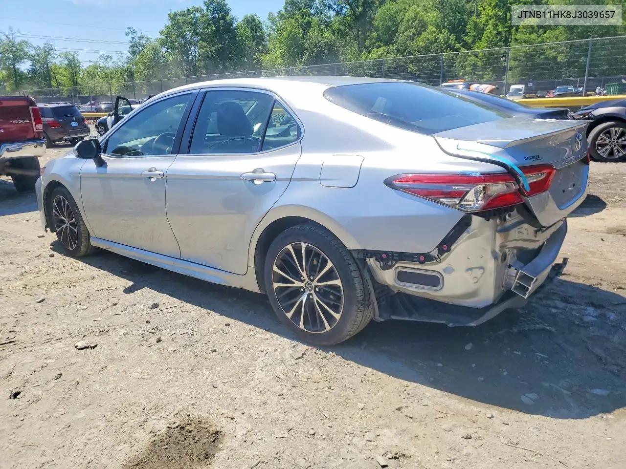 Auction sale of the 2018 Toyota Camry , vin: JTNB11HK8J3039657, lot number: 52917706