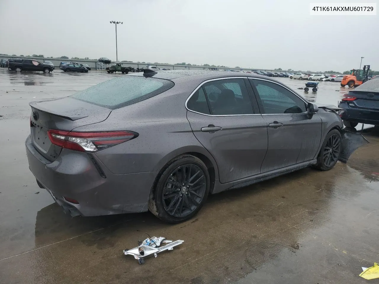 Auction sale of the 2021 Toyota Camry , vin: 4T1K61AKXMU601729, lot number: 69686364