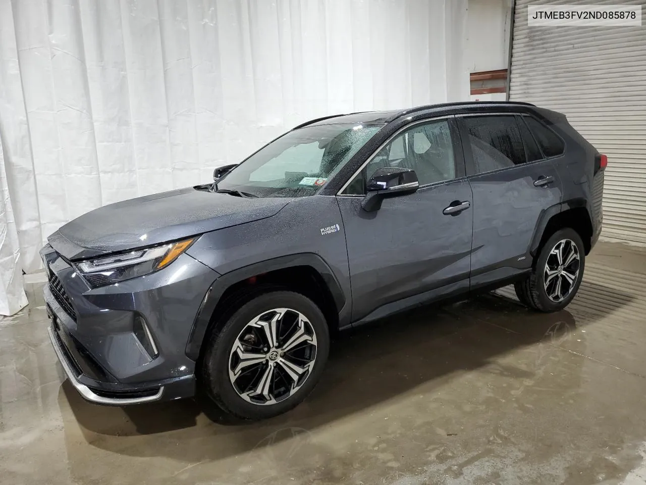 Auction sale of the 2022 Toyota RAV 4 , vin: JTMEB3FV2ND085878, lot number: 67839194
