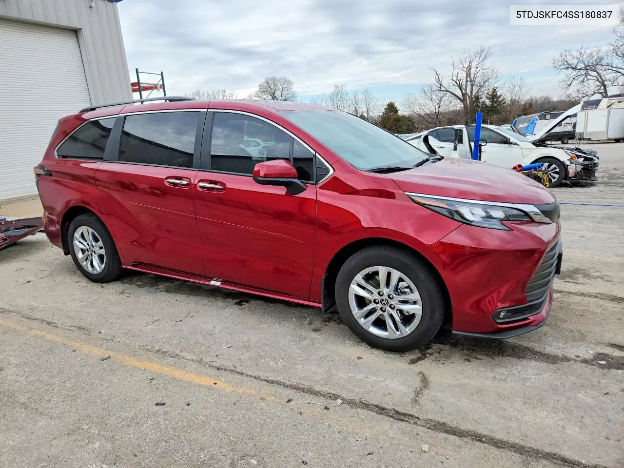 Auction sale of the 2025 Toyota Sienna , vin: 5TDJSKFC4SS180837, lot number: 78365555