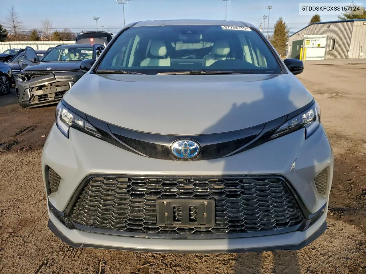 Auction sale of the 2025 Toyota Sienna , vin: 5TDDSKFCXSS157124, lot number: 97735115