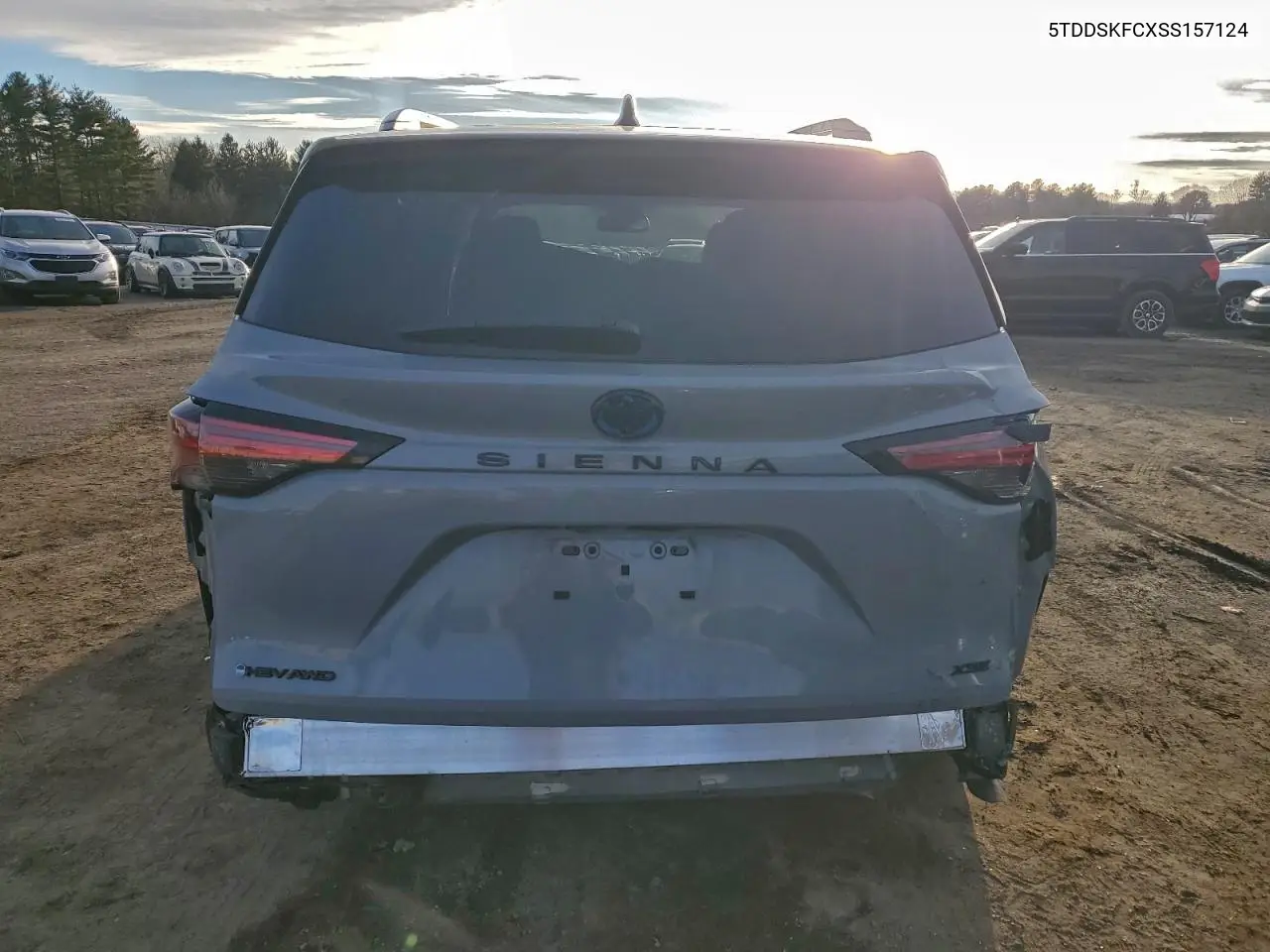 Auction sale of the 2025 Toyota Sienna , vin: 5TDDSKFCXSS157124, lot number: 97735115