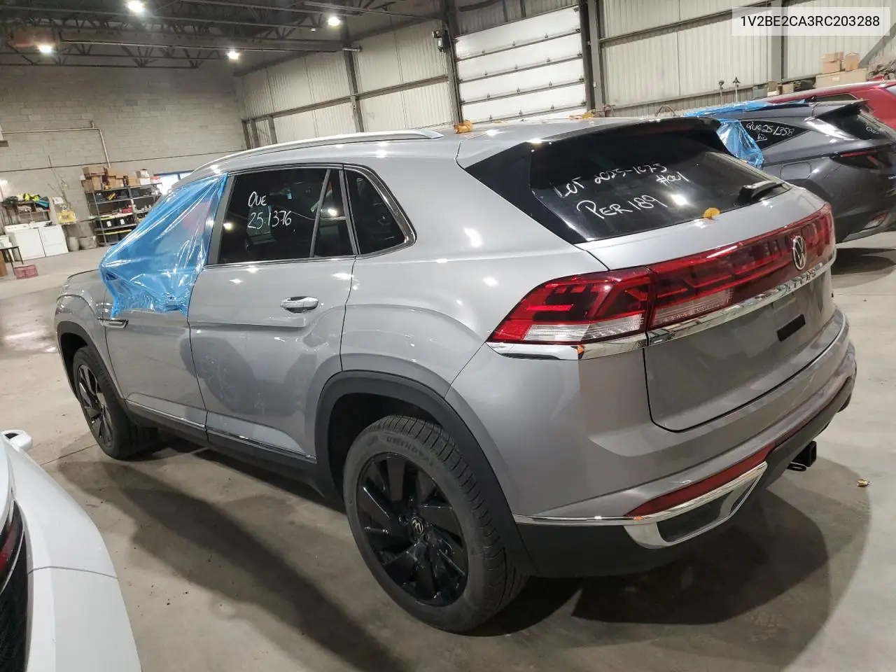 Auction sale of the 2024 Volkswagen Atlas Cross Sport , vin: 1V2BE2CA3RC203288, lot number: 90427535
