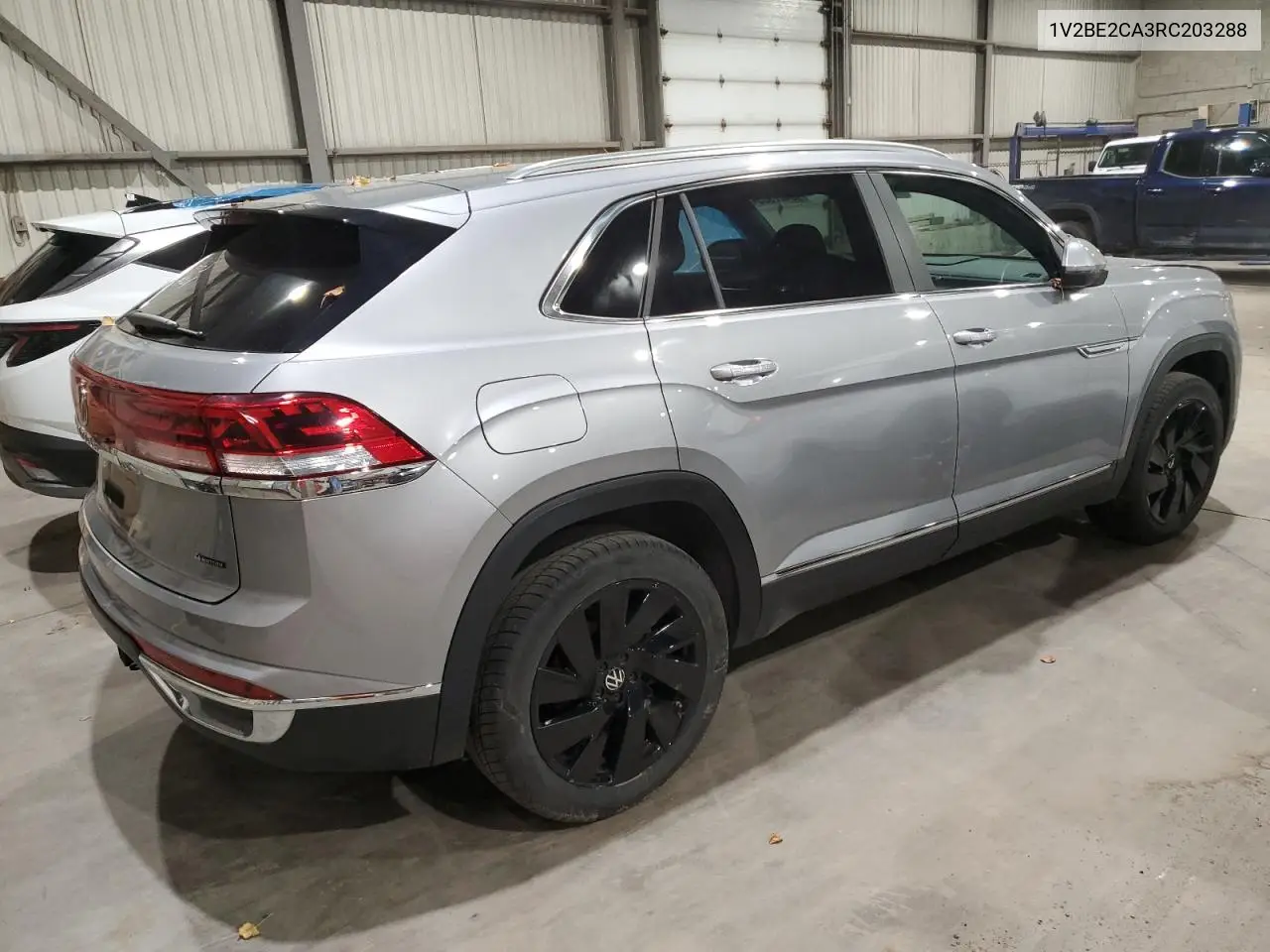 Auction sale of the 2024 Volkswagen Atlas Cross Sport , vin: 1V2BE2CA3RC203288, lot number: 90427535