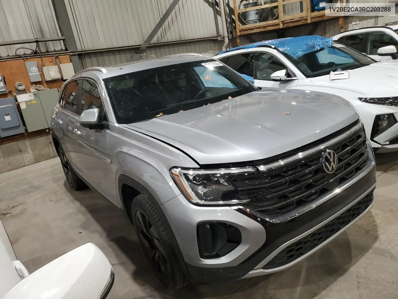 Auction sale of the 2024 Volkswagen Atlas Cross Sport , vin: 1V2BE2CA3RC203288, lot number: 90427535