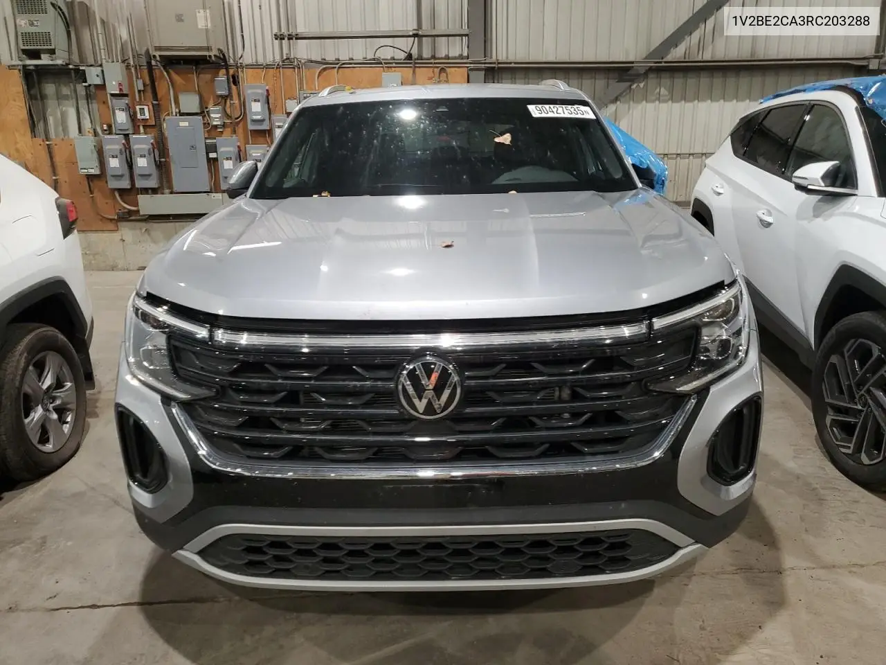 Auction sale of the 2024 Volkswagen Atlas Cross Sport , vin: 1V2BE2CA3RC203288, lot number: 90427535
