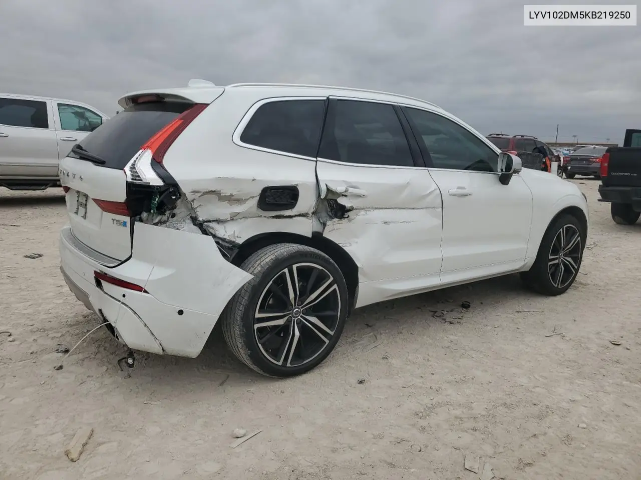 Auction sale of the 2019 Volvo XC60 , vin: LYV102DM5KB219250, lot number: 43022195