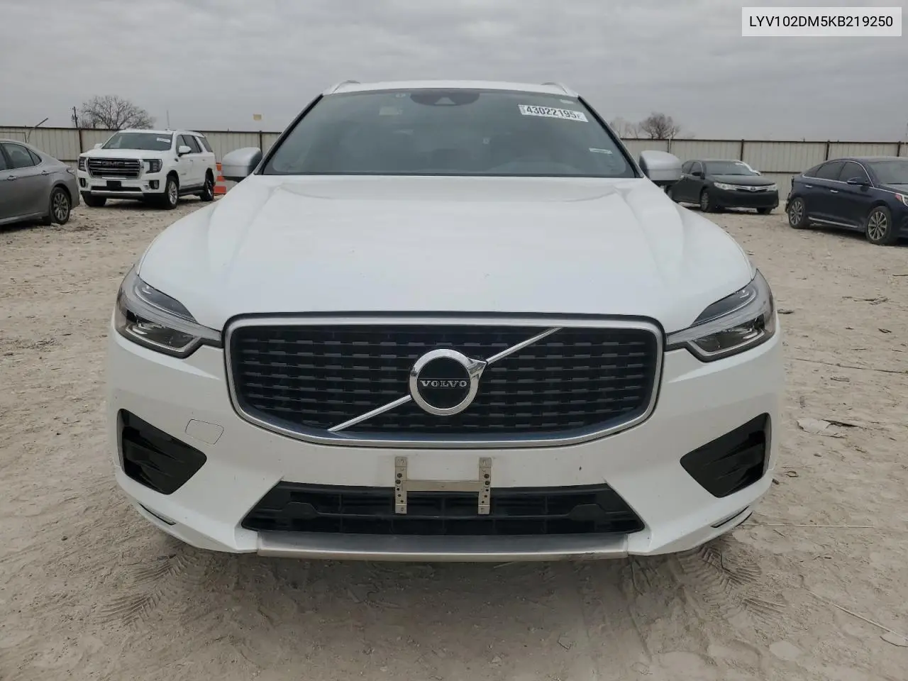 Auction sale of the 2019 Volvo XC60 , vin: LYV102DM5KB219250, lot number: 43022195