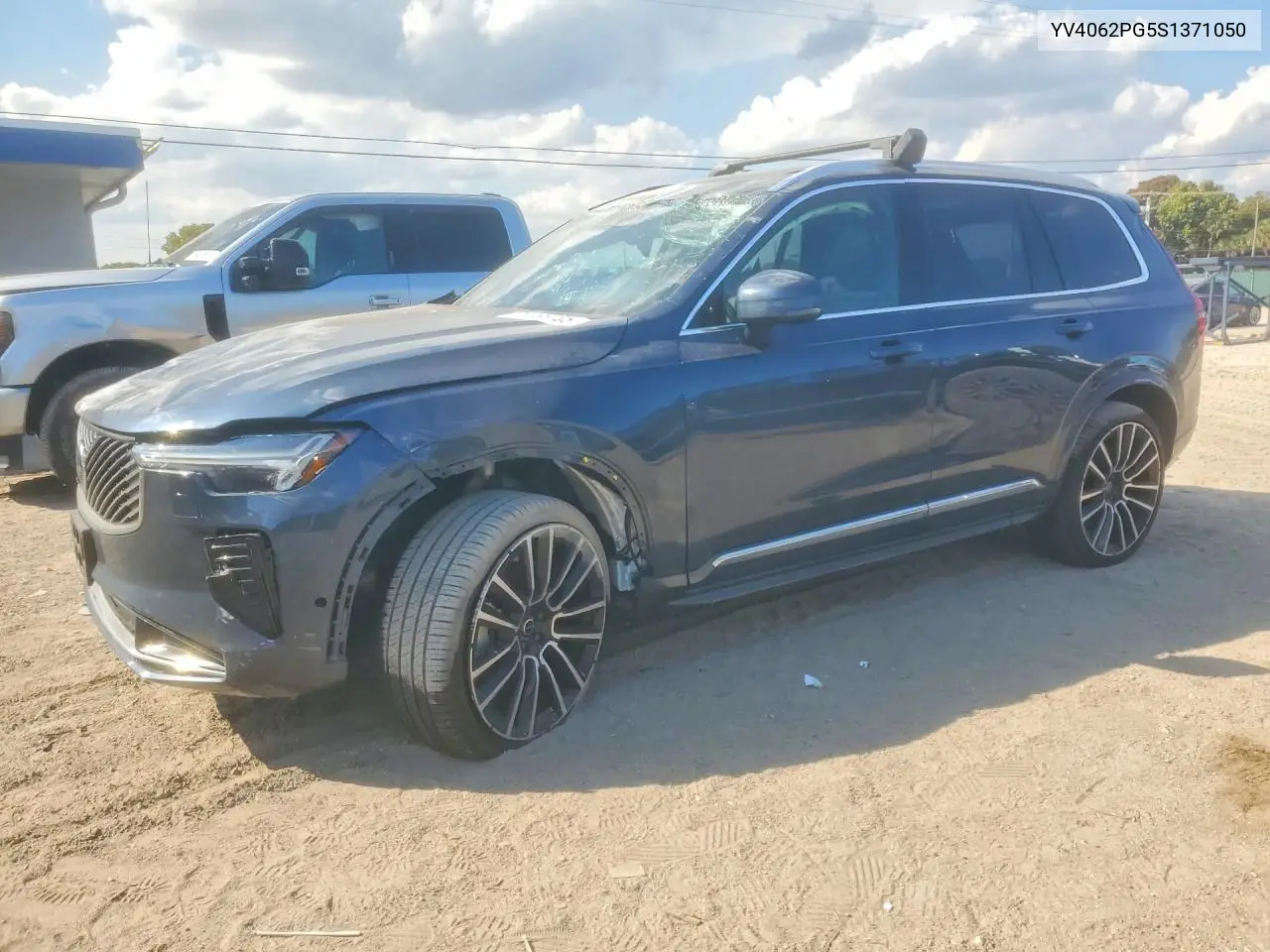 Auction sale of the 2025 Volvo XC90 , vin: YV4062PG5S1371050, lot number: 76998785