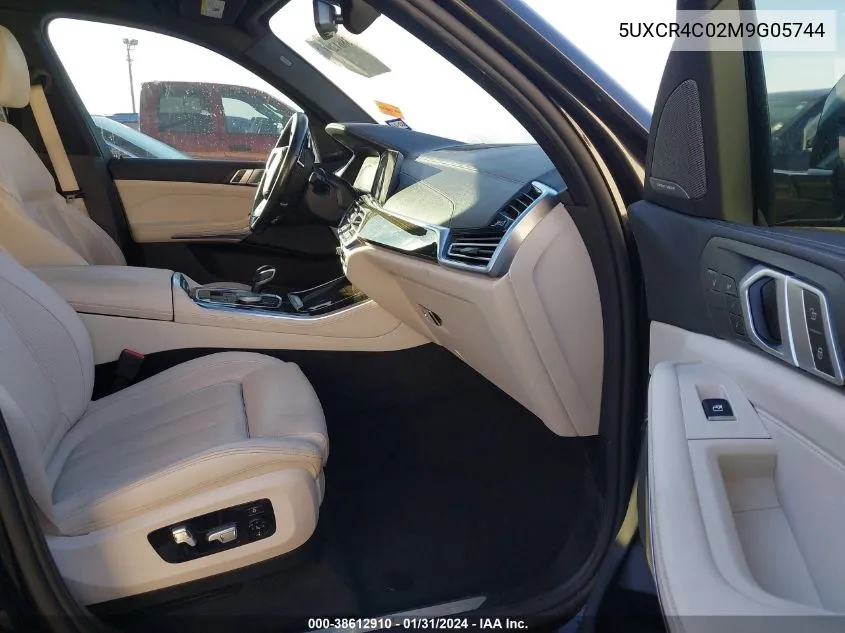 Auction sale of the 2021 BMW X5 , vin: 5UXCR4C02M9G05744, lot number: 38612910