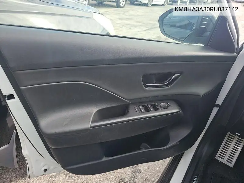 Auction sale of the 2024 Hyundai Kona , vin: KM8HA3A30RU037142, lot number: 43438484